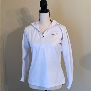 White Nike quarter zip size M